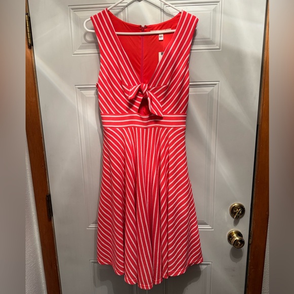 Anthropologie Dresses & Skirts - Anthropologie NWT Beautiful coral & white dress Size Medium